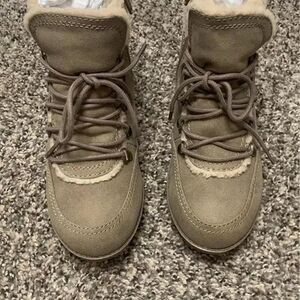 JellyPop Wedge Boots for Girls Size 5M New without box